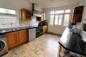 Kitchen- click for photo gallery